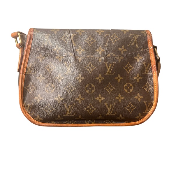 Louis Vuitton EUC Menilmontant PM Monogram Shoulder Bag - Picture 11 of 17